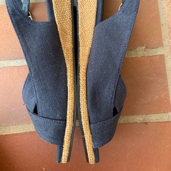 NWT Annie Black Canvas Slingback Wedge Heeled Shoes - Picture 3 of 9